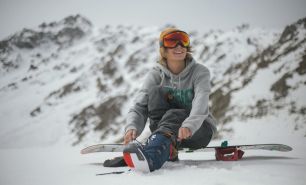 Basic Snowboarding Techniques and Tips for Complete beginners