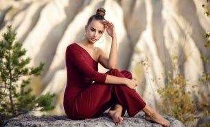 Make Your Wardrobe Pop with Czarina Jumpsuits!