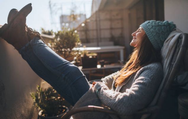 10 Tips To Style Winter Clothes For Women