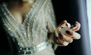 What Is The Link Between Fashion & Fragrance?