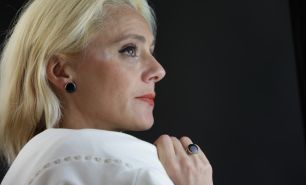 Makeup Expert's Top Beauty Tips for Older Women