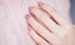6 Beauty Tips for Beautiful Hands & Strong Nails